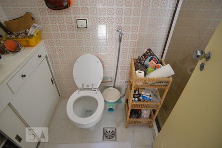 Banheiro de apartamento à venda com 3 quartos, 100m² em Laranjeiras, Rio de Janeiro