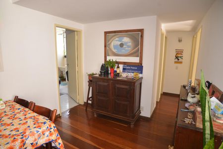 Sala  de apartamento à venda com 3 quartos, 100m² em Laranjeiras, Rio de Janeiro