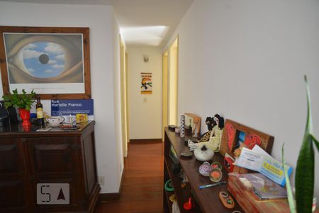 Sala de apartamento à venda com 3 quartos, 100m² em Laranjeiras, Rio de Janeiro