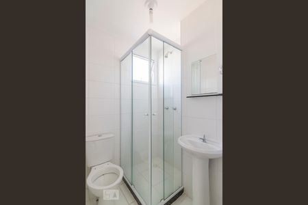 Banheiro de apartamento para alugar com 2 quartos, 47m² em Jardim Utinga, Santo André
