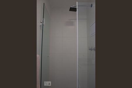 Banheiro de apartamento à venda com 2 quartos, 55m² em Vila Santana, São Paulo
