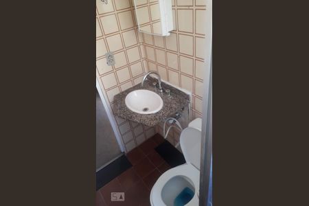 Apartamento para alugar com 55m², 2 quartos e sem vaga Apartamento para alugar com 55m², 2 quartos e sem vagaBanheiro