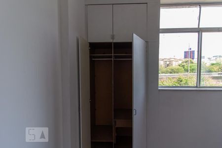 Apartamento à venda com 68m², 2 quartos e 1 vaga Apartamento à venda com 68m², 2 quartos e 1 vagaArmário dos Quartos