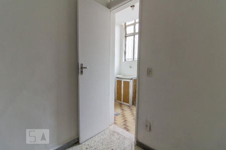Apartamento à venda com 68m², 2 quartos e 1 vaga Apartamento à venda com 68m², 2 quartos e 1 vagaQuarto de Serviço