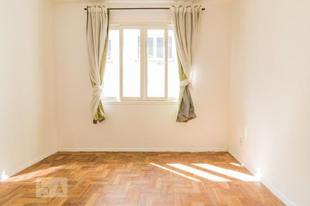 Quarto  de apartamento para alugar com 1 quarto, 40m² em Petrópolis, Porto Alegre