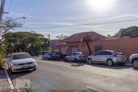 Casa para alugar com 250m², 4 quartos e 2 vagasRua