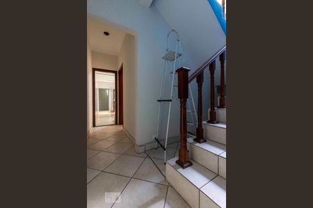 Corredor de casa para alugar com 4 quartos, 250m² em Vila Guilhermina, São Paulo