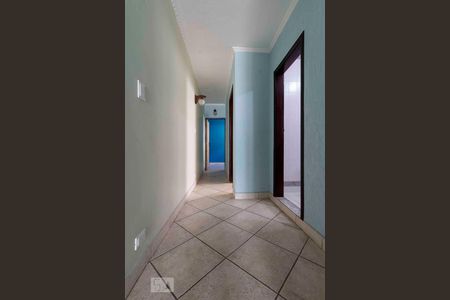 Corredor de casa para alugar com 4 quartos, 250m² em Vila Guilhermina, São Paulo