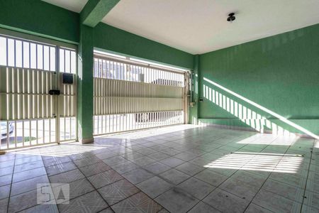 Casa para alugar com 250m², 4 quartos e 2 vagasGaragem