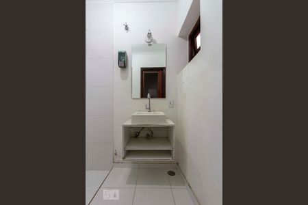 Casa para alugar com 250m², 4 quartos e 2 vagasBanheiro