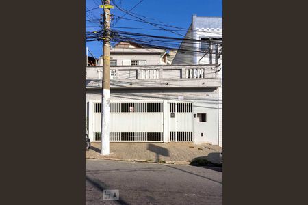 Casa para alugar com 250m², 4 quartos e 2 vagasFachada