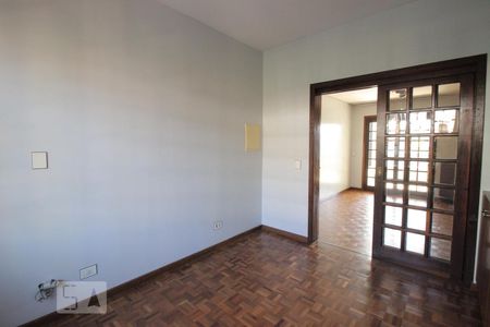 Casa à venda com 420m², 4 quartos e 6 vagasEscritório
