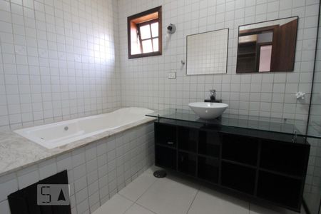 Casa à venda com 420m², 4 quartos e 6 vagasSuíte Quarto 1