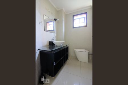 Casa à venda com 420m², 4 quartos e 6 vagasLavabo