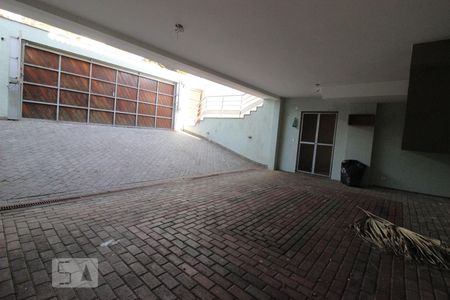Casa à venda com 420m², 4 quartos e 6 vagasGaragem