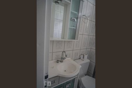 Banheiro de apartamento para alugar com 3 quartos, 53m² em Canudos, Novo Hamburgo