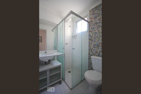 Banheiro de apartamento à venda com 2 quartos, 50m² em Jardim Ampliação, São Paulo