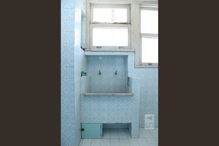 Apartamento à venda com 130m², 3 quartos e 1 vagaÁrea de Serviço