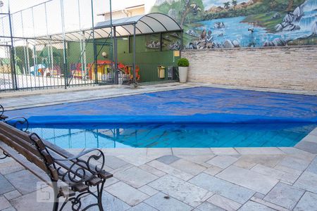 Apartamento à venda com 63m², 3 quartos e 1 vaga Apartamento à venda com 63m², 3 quartos e 1 vagaÁrea comum - Piscina