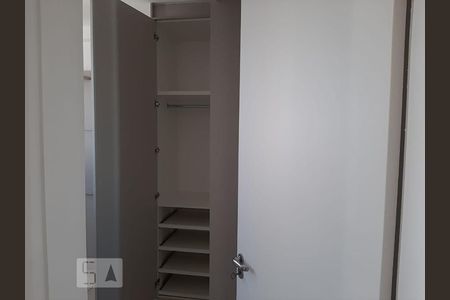 Quarto Suíte de apartamento para alugar com 2 quartos, 55m² em Setor Negrão de Lima, Goiânia