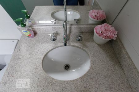 Apartamento para alugar com 74m², 2 quartos e 1 vagaBanheiro da Suíte 2