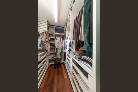 Apartamento para alugar com 90m², 2 quartos e 2 vagas Apartamento para alugar com 90m², 2 quartos e 2 vagasCloset da Suíte