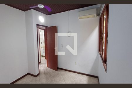 Suíte de casa para alugar com 4 quartos, 120m² em Barreiros, São José