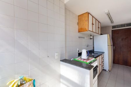 Apartamento à venda com 85m², 2 quartos e 1 vaga Apartamento à venda com 85m², 2 quartos e 1 vagaCozinha