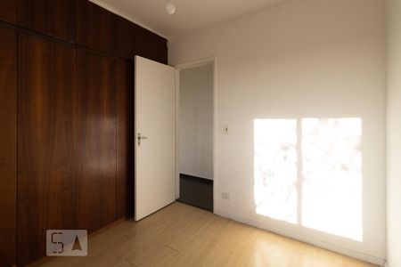 Quarto 1 de apartamento para alugar com 2 quartos, 52m² em Butantã, São Paulo
