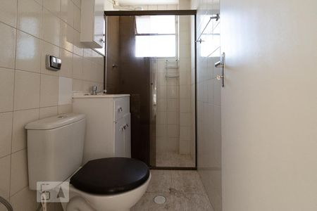 Apartamento para alugar com 52m², 2 quartos e 1 vaga Apartamento para alugar com 52m², 2 quartos e 1 vagaBanheiro