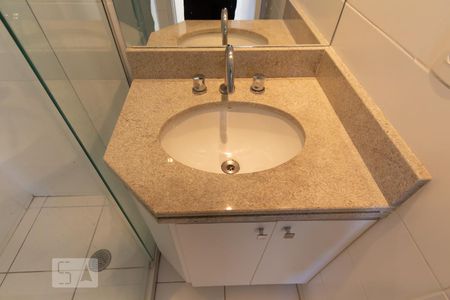 Apartamento à venda com 55m², 2 quartos e 1 vaga Apartamento à venda com 55m², 2 quartos e 1 vagaBanheiro