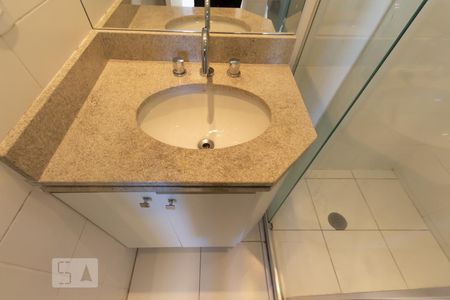 Apartamento à venda com 55m², 2 quartos e 1 vaga Apartamento à venda com 55m², 2 quartos e 1 vagaBanheiro da suíte