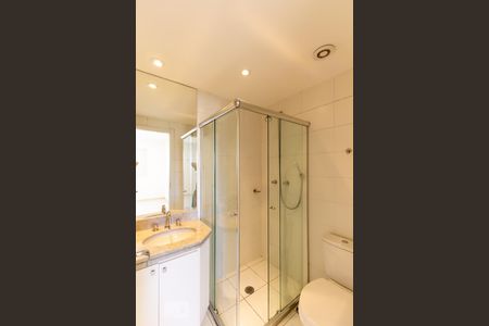 Apartamento à venda com 55m², 2 quartos e 1 vaga Apartamento à venda com 55m², 2 quartos e 1 vagaBanheiro da suíte