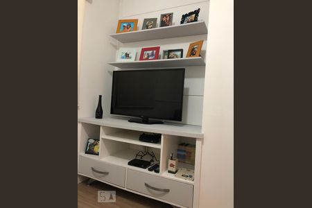 Sala de apartamento para alugar com 3 quartos, 80m² em Jardim Londrina, São Paulo