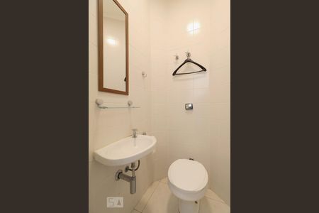 Apartamento à venda com 120m², 3 quartos e sem vagaBanheiro de serviço - Lavabo