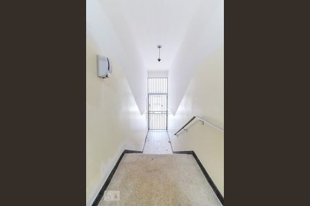 Apartamento à venda com 79m², 2 quartos e 1 vagaÁrea Comum - Escadas Entrada