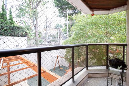 Apartamento à venda com 223m², 4 quartos e 3 vagasVaranda Suite 3