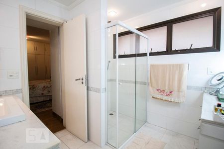 Apartamento à venda com 223m², 4 quartos e 3 vagasBanheiro Suite 3