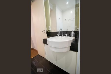 Apartamento à venda com 223m², 4 quartos e 3 vagasBanheiro Suite 1