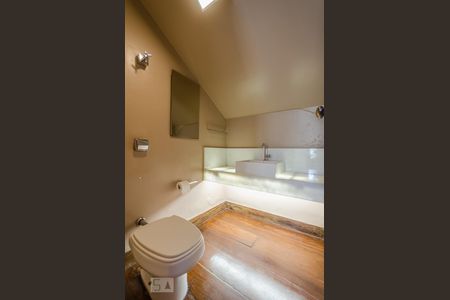 Casa à venda com 542m², 5 quartos e 2 vagasLavabo