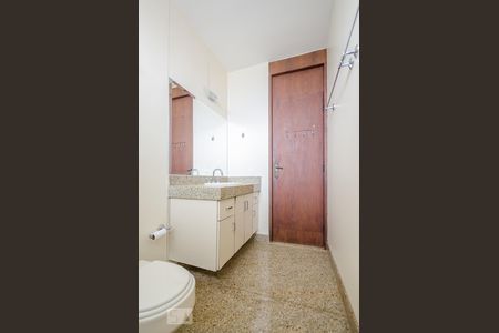 Casa à venda com 542m², 5 quartos e 2 vagasBanheiro Semi - Suítes