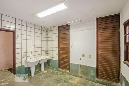 Casa à venda com 542m², 5 quartos e 2 vagasÁrea de Serviço