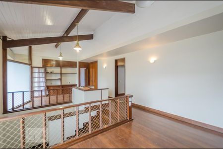 Casa à venda com 542m², 5 quartos e 2 vagasSala piso 2