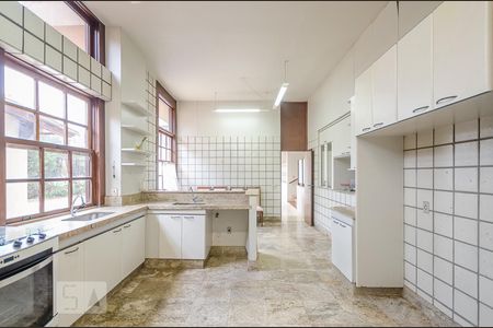 Casa à venda com 542m², 5 quartos e 2 vagasCozinha
