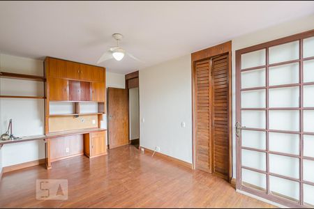 Casa à venda com 542m², 5 quartos e 2 vagasSemi - Suíte 2