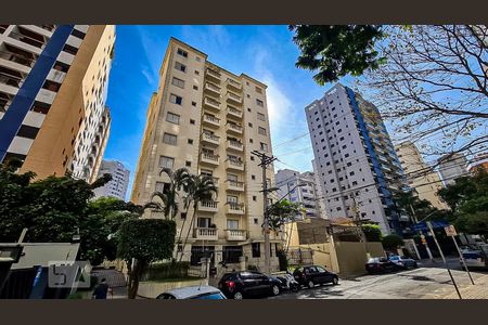 Fachada de apartamento à venda com 2 quartos, 62m² em Vila Olímpia, São Paulo