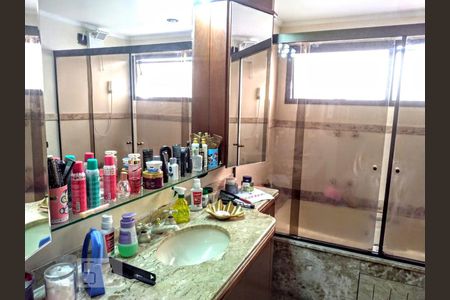 Banheiro de apartamento à venda com 4 quartos, 198m² em Água Fria, São Paulo