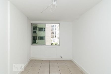 QUARTO de apartamento para alugar com 2 quartos, 60m² em Icaraí, Niterói