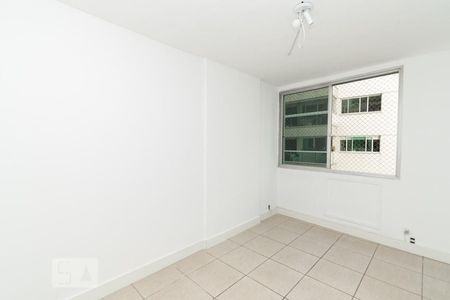 QUARTO de apartamento para alugar com 2 quartos, 60m² em Icaraí, Niterói