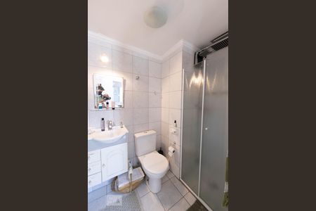 Banheiro Social de apartamento à venda com 3 quartos, 70m² em Vila Esperança, São Paulo